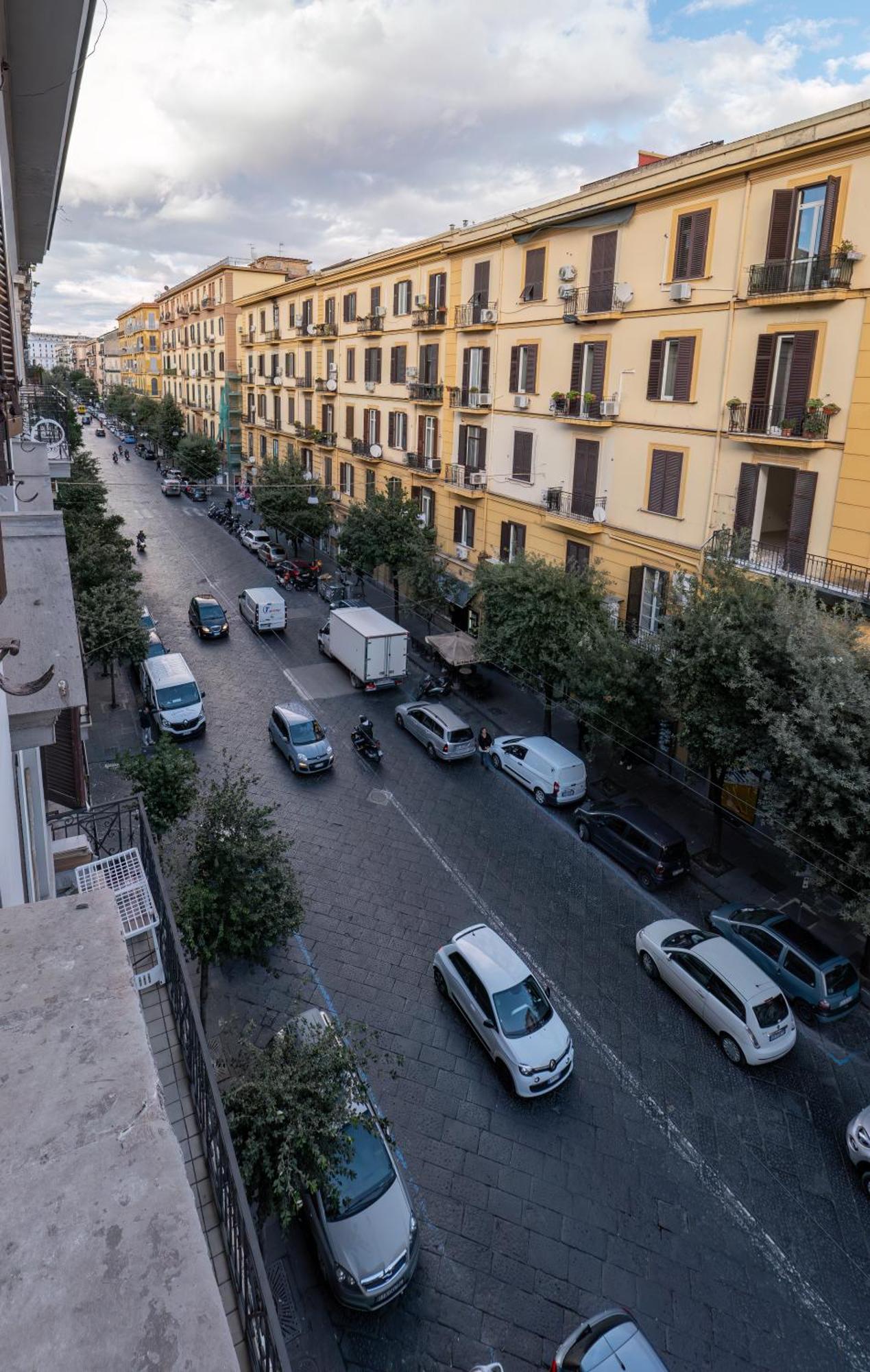 Hotel Garibaldi 125 Neapol Zewnętrze zdjęcie