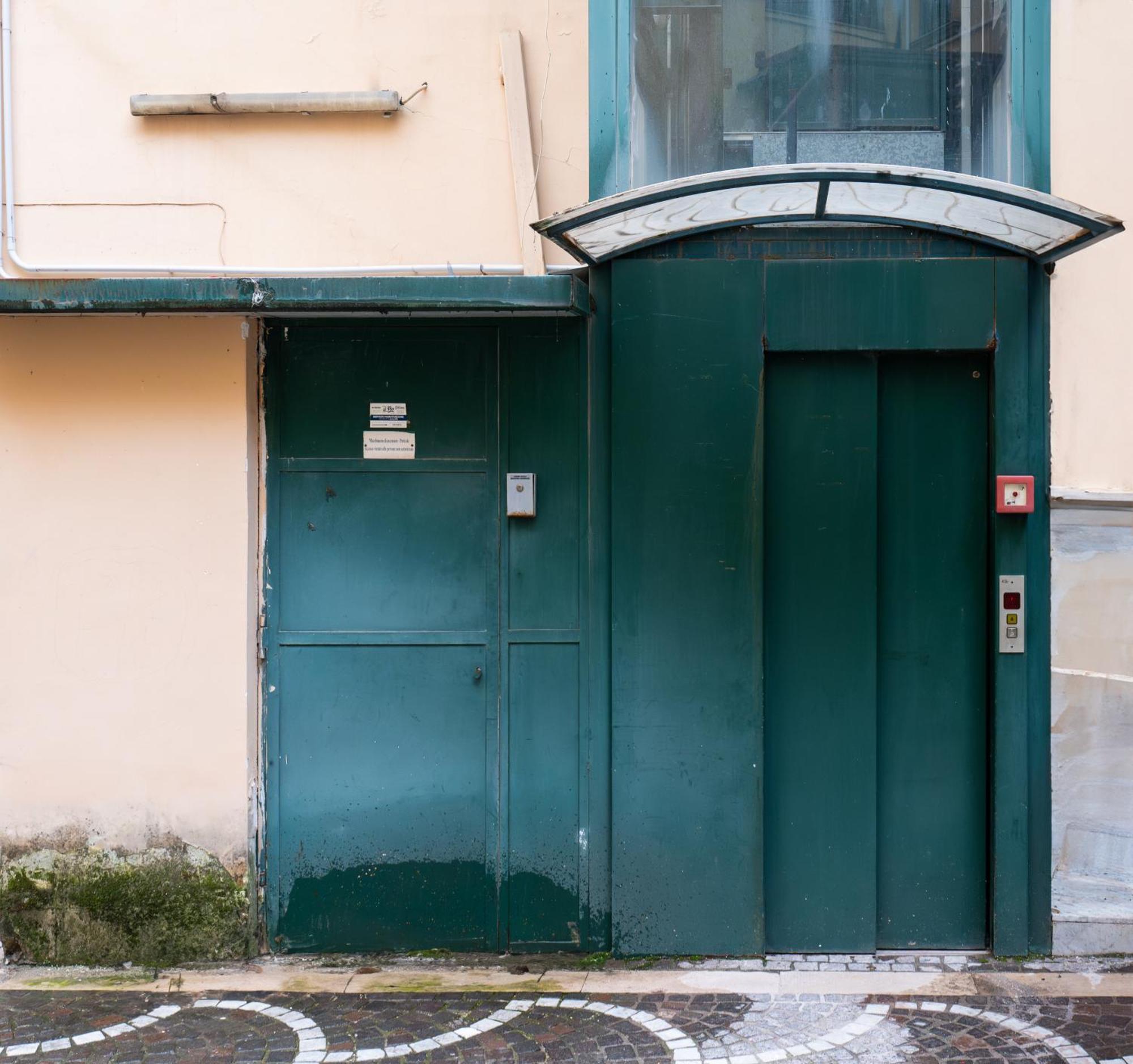 Hotel Garibaldi 125 Neapol Zewnętrze zdjęcie