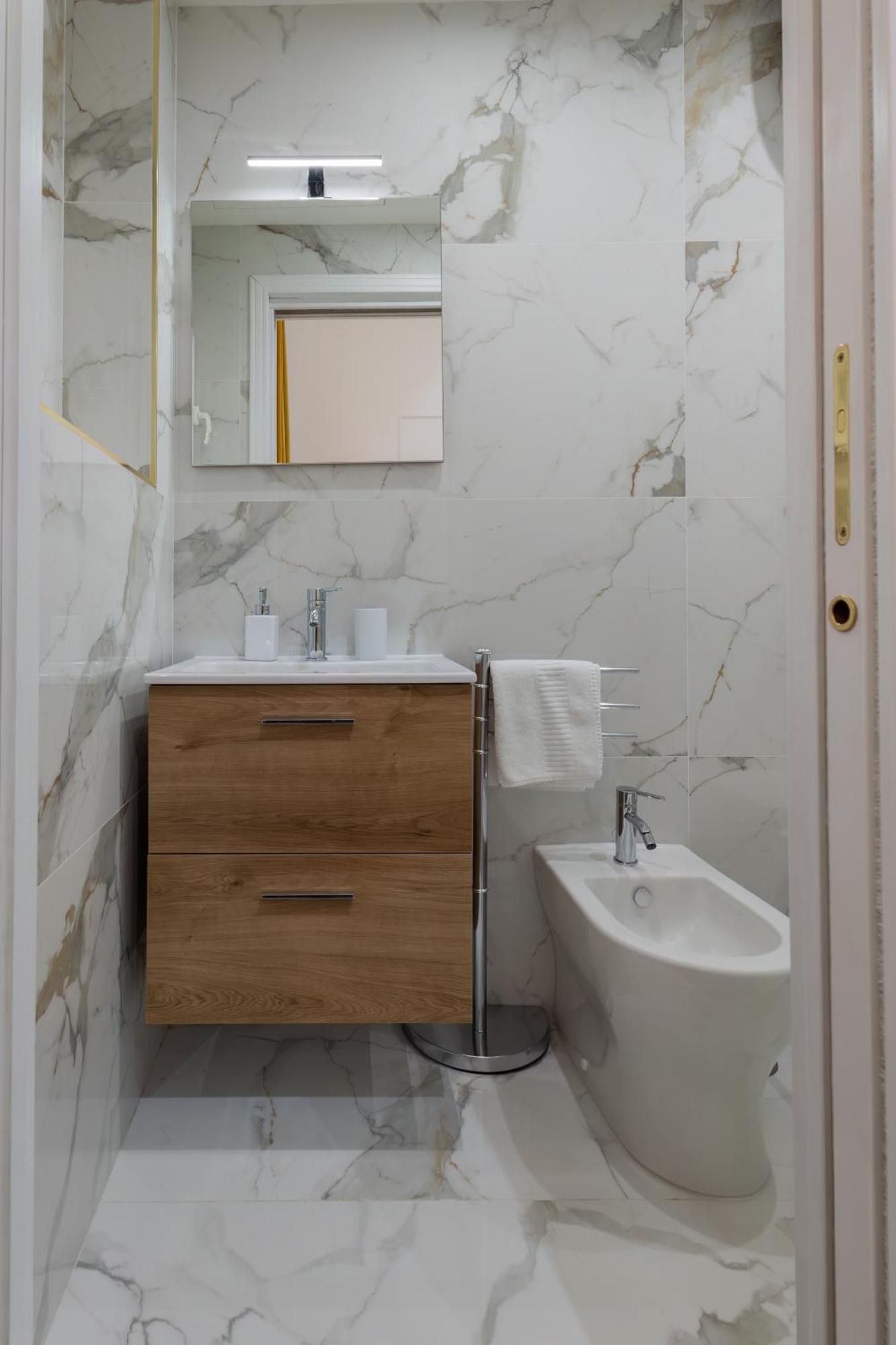 Hotel Garibaldi 125 Neapol Zewnętrze zdjęcie